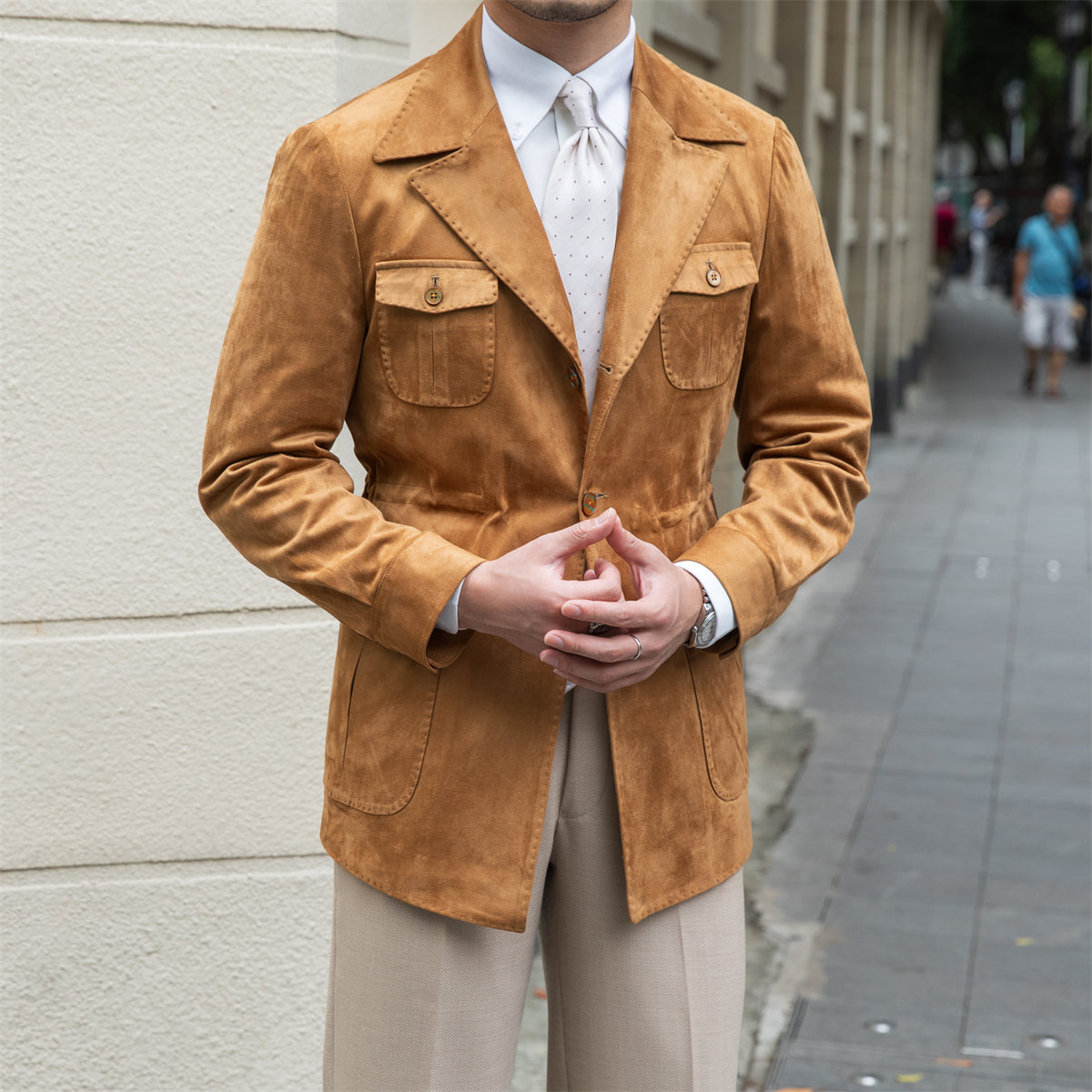 Slim Fit Suede Safari Jacket: Stylish Adventure Wear for Men