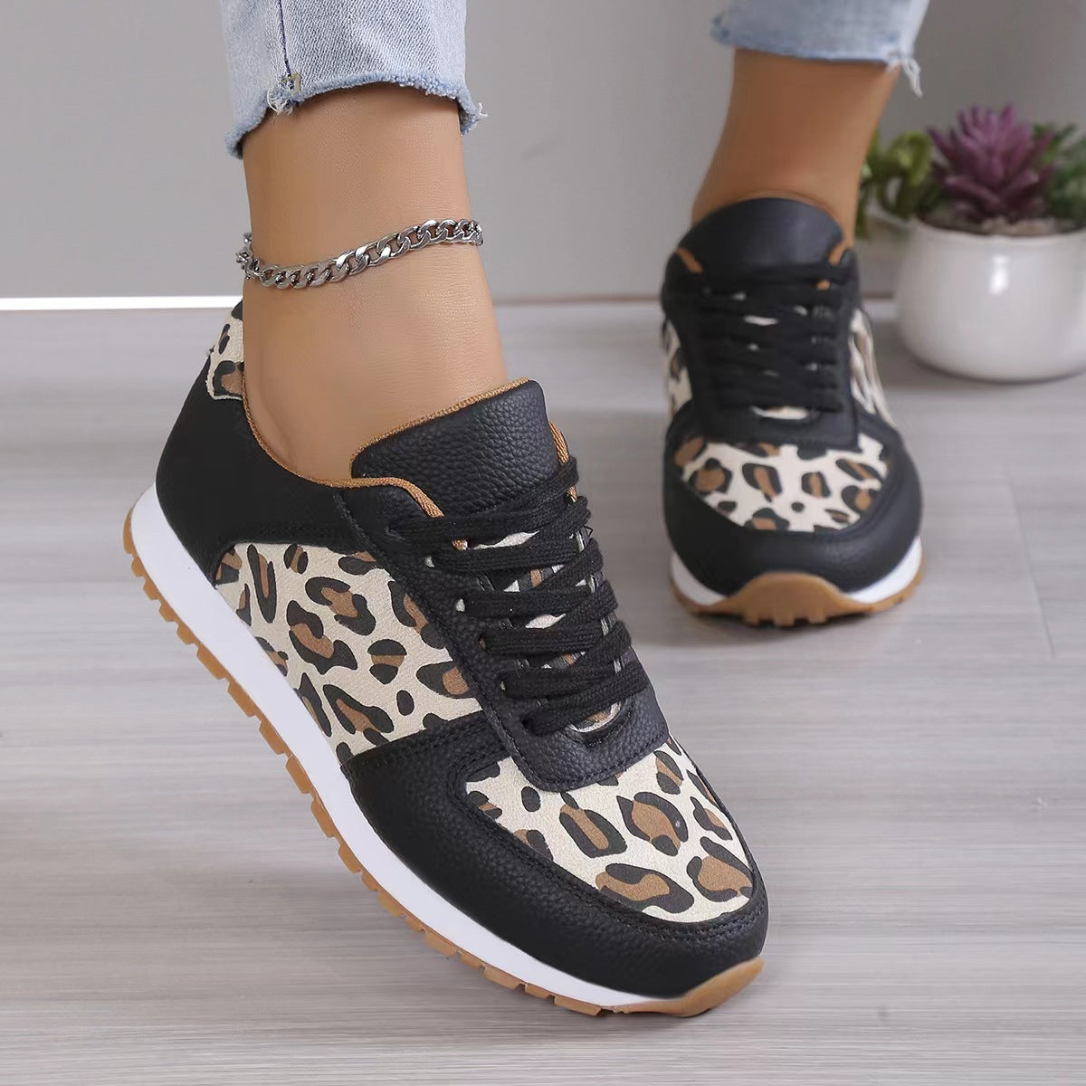 Leopard Lace-up Women's Sports Sneakers