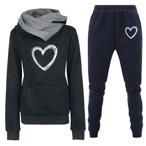 Stylish Women's Fleece-lined Hooded Sportswear Suit - Long Sleeve